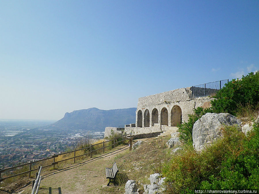Террачина. Древнеримская основа Террачина, Италия