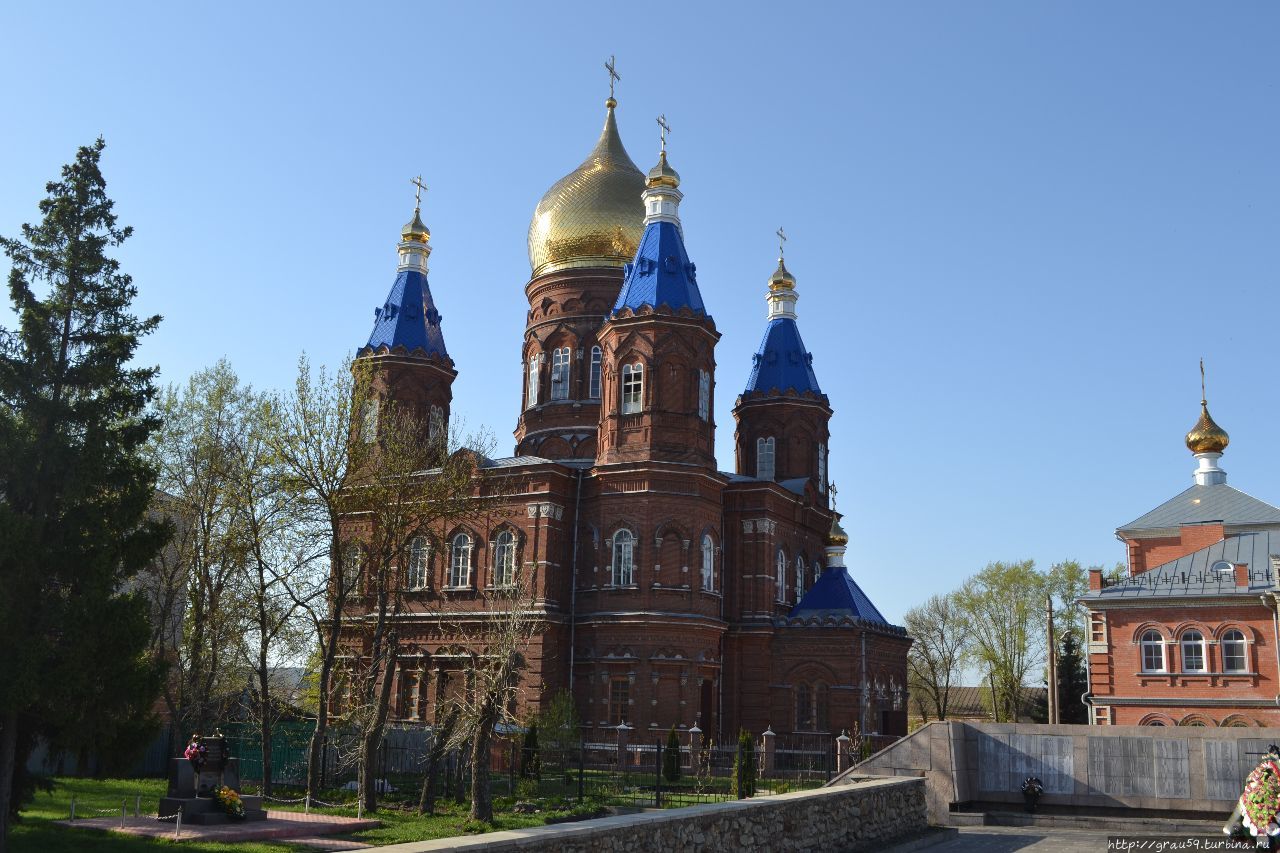 Главная достопримечательность - собор Архангела Михаила