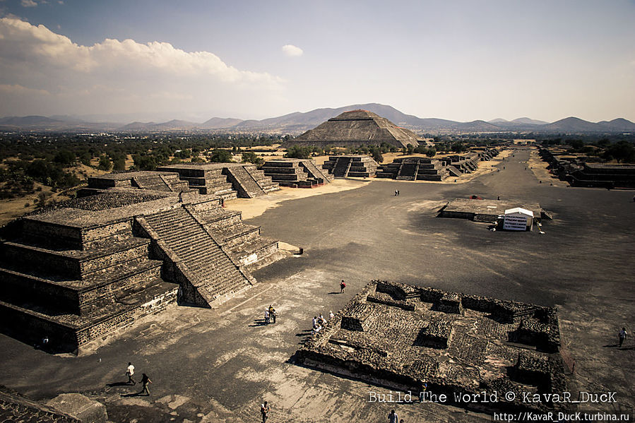 Вид с Храма Луны Теотиуакан пре-испанский город тольтеков, Мексика