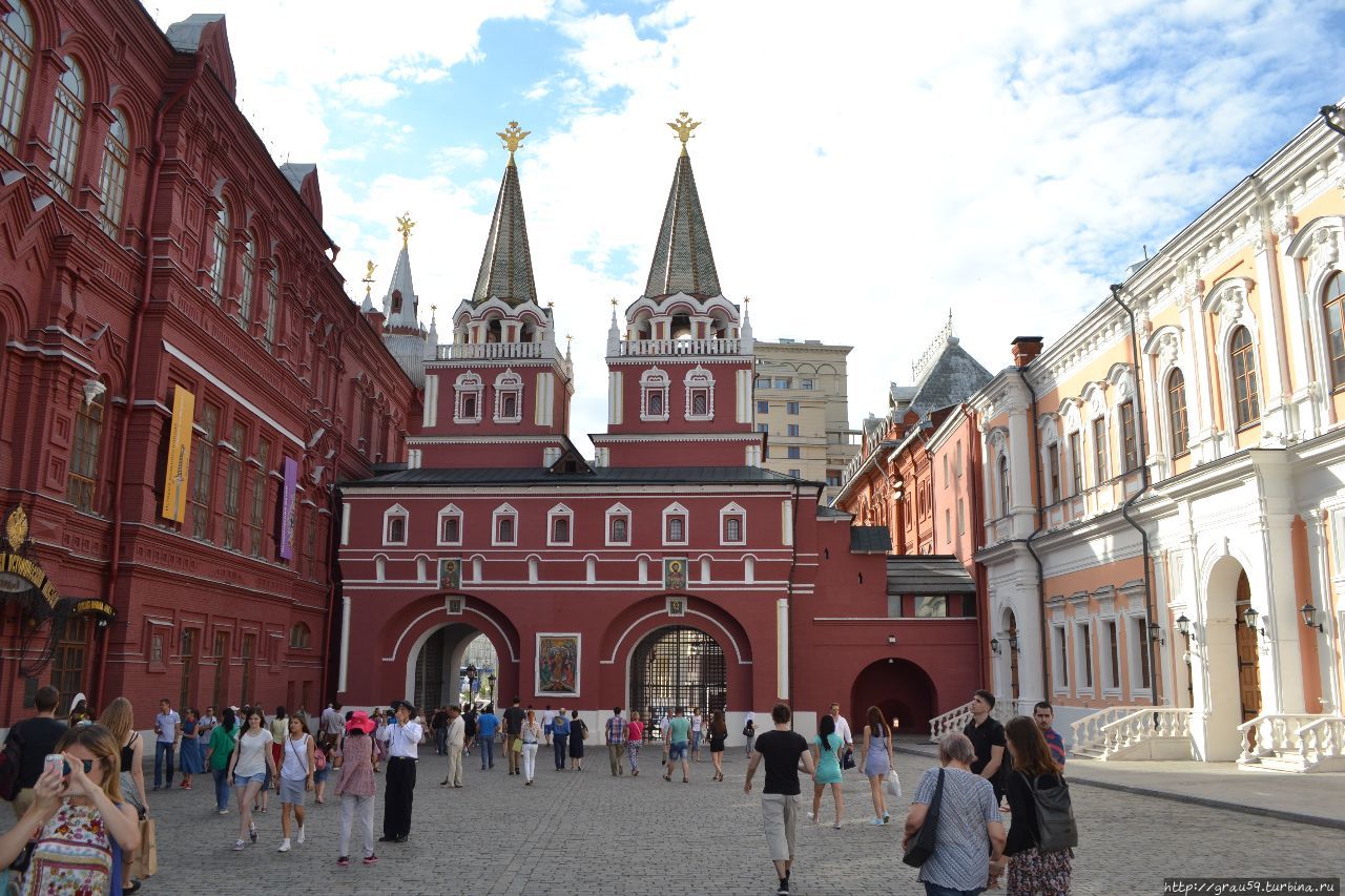 Воскресенские (Иверские) ворота Китай-города Москва, Россия