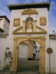 Монастырь Санта Изабель ла Реаль