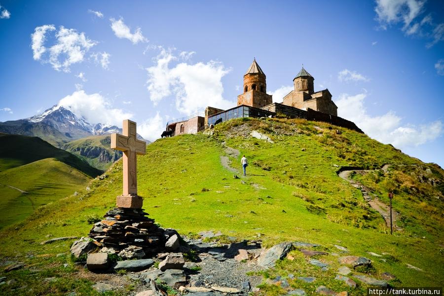 Гергети. Дорога к Храму Степанцминда, Грузия