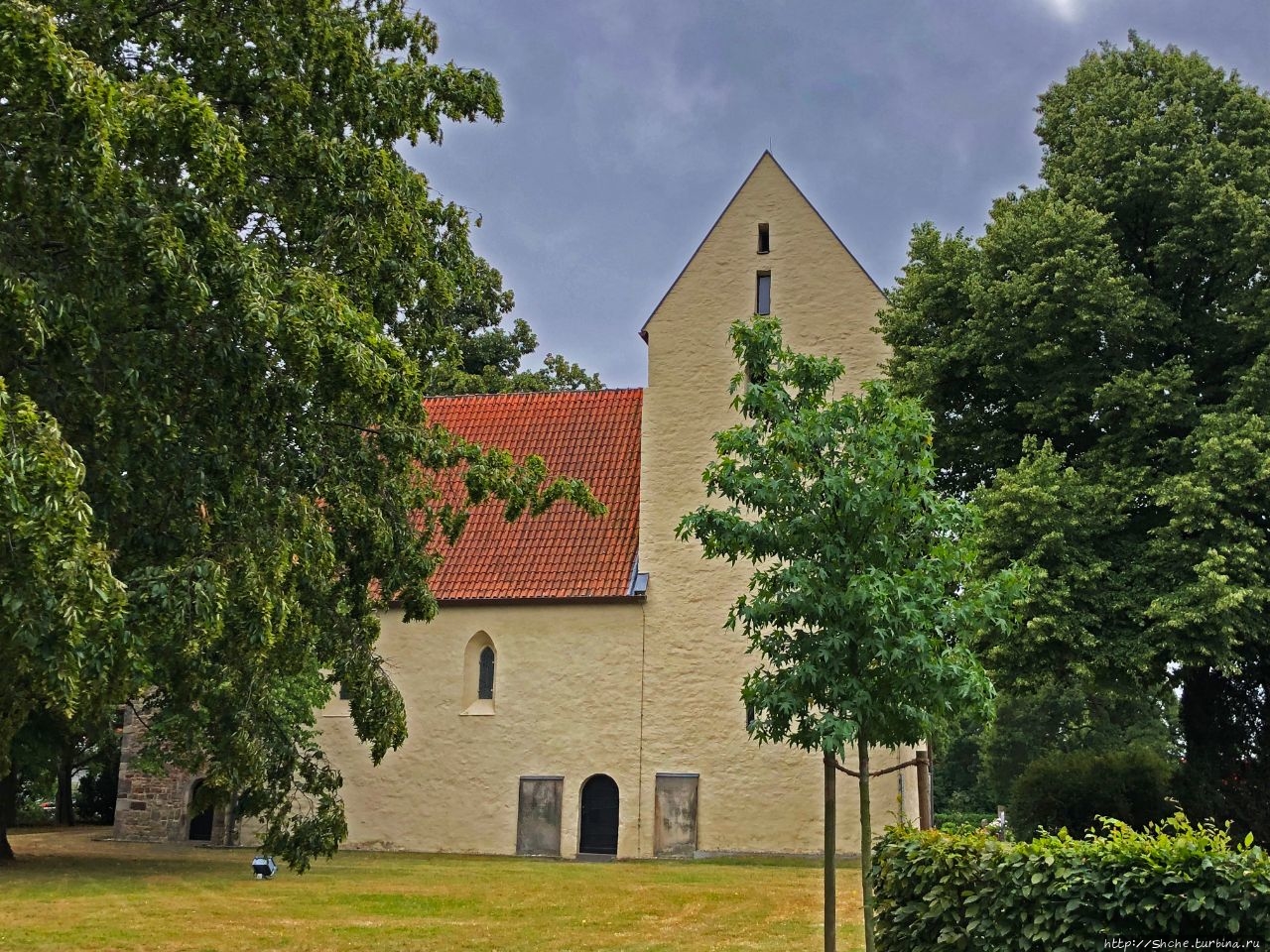 Церковь святой Анны Вольфсбург, Германия