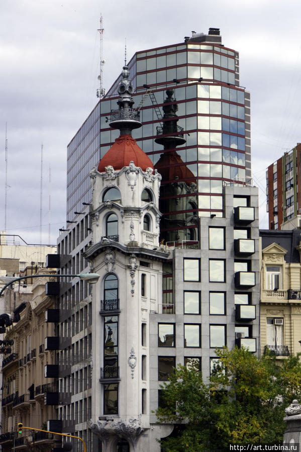 интересный симбиоз старого и нового Буэнос-Айрес, Аргентина