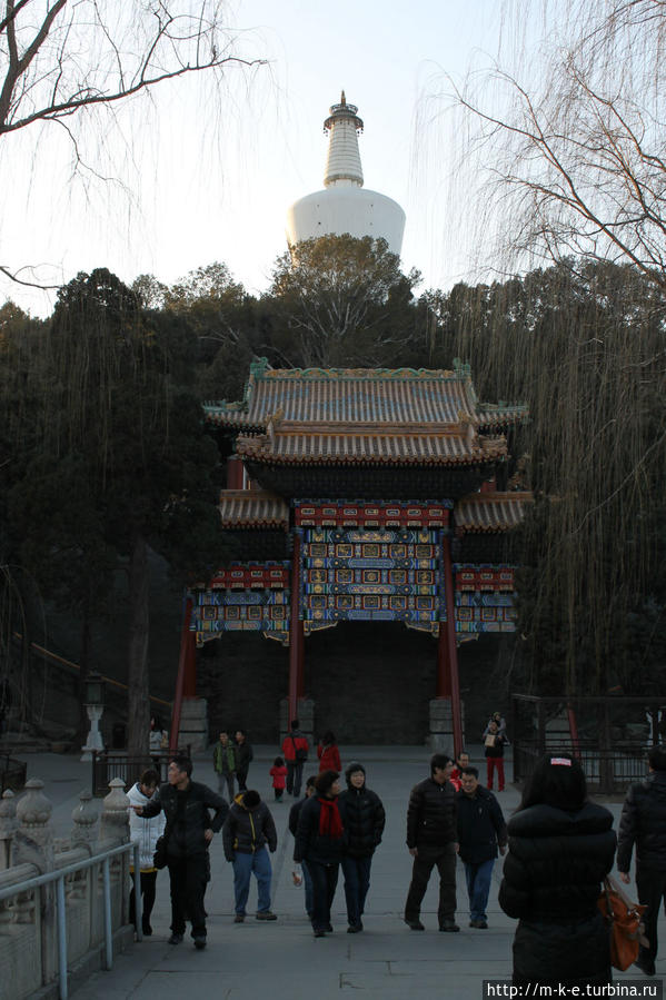 Императорский сад. Парк Бэйхай Пекин, Китай