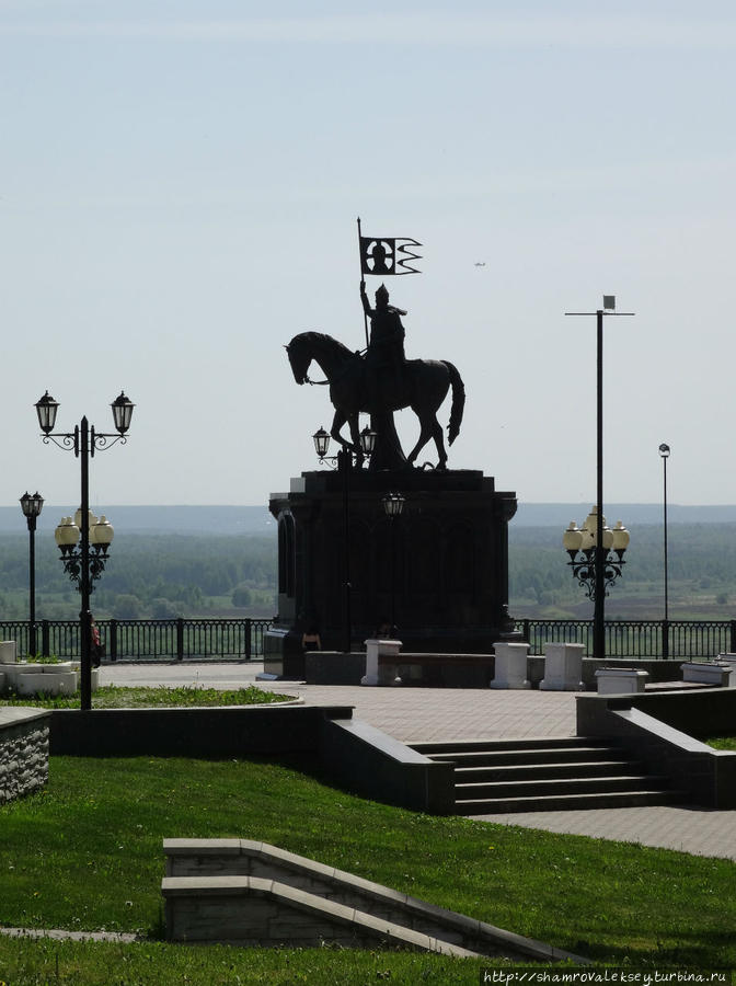 Памятник крестителям Владимирской земли