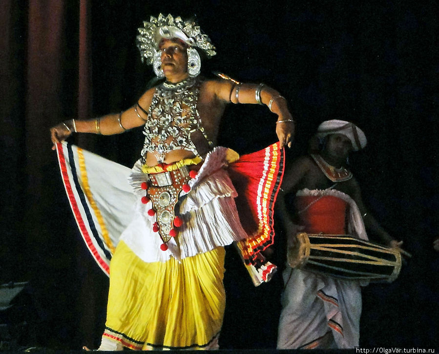 Жар души ланкийского танца Канди, Шри-Ланка