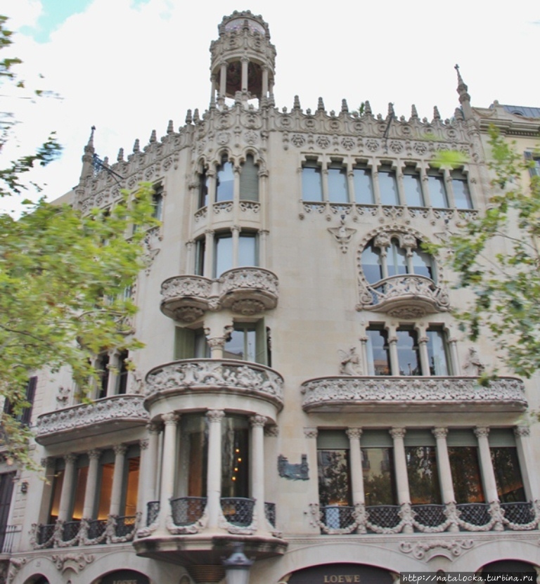 Барселона — ненасытный на гениев город. Барселона, Испания