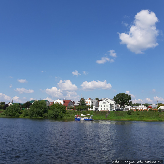 Тверь. Часть 1: Набережная С. Разина, Городской сад, Река. Тверь, Россия