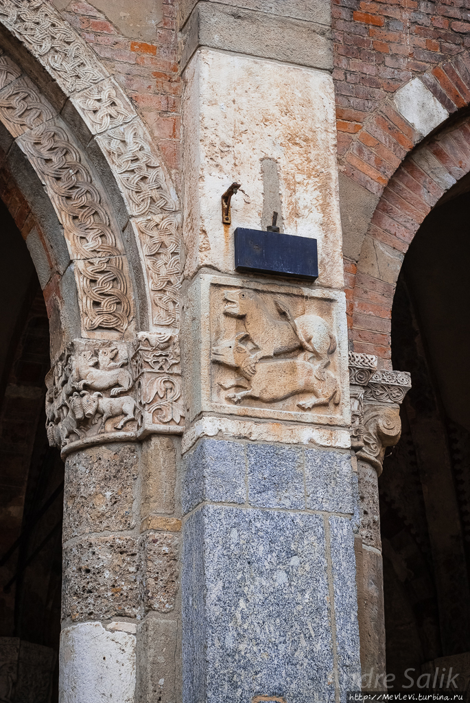 Церковь Сант-Амброджо Милан, Италия