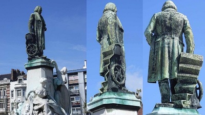 Памятник Жозефу Жаккарду в г. Кале. Фото из интернета