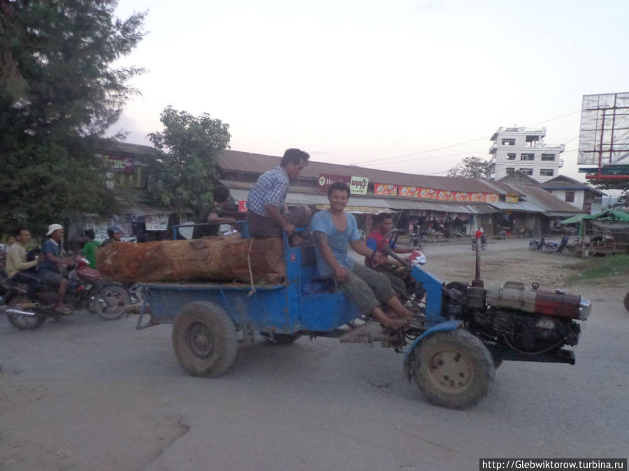 Автомобили города Сипо Сипо, Мьянма