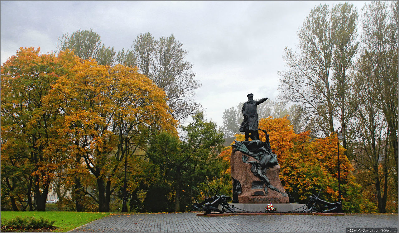 «Пошуршать листвой» в Кронштадте Кронштадт, Россия