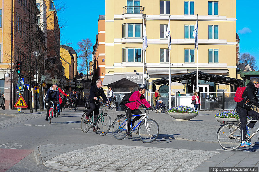 Отдельная большая часть жизни города — это транспорт Стокгольм, Швеция