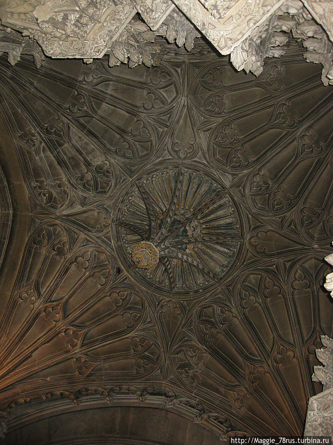 Резьба на потолке склепа Джона Алкока, архиепископа Или в 1486 году