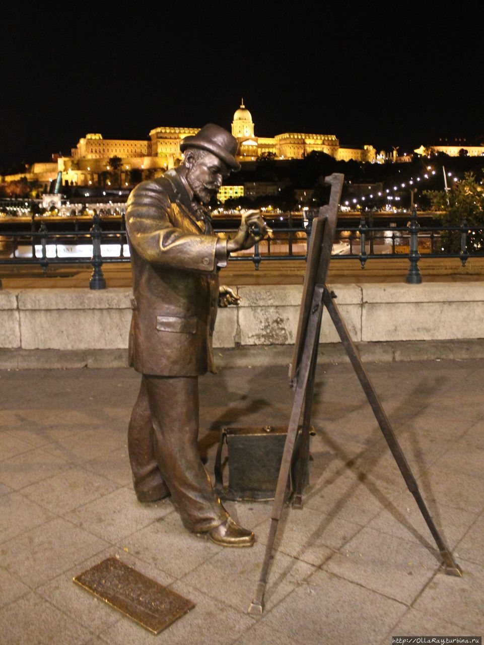 Статуя художнику — памятник венгерскому художнику Игнацу Рошковичу. Будапешт, Венгрия