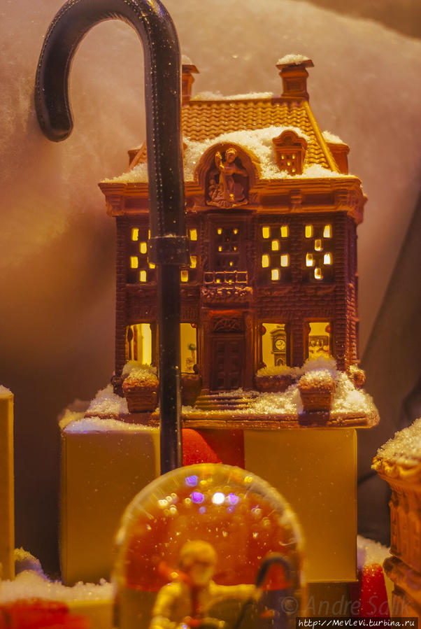 Любовался витринами Magasins Printemps à Paris Париж, Франция