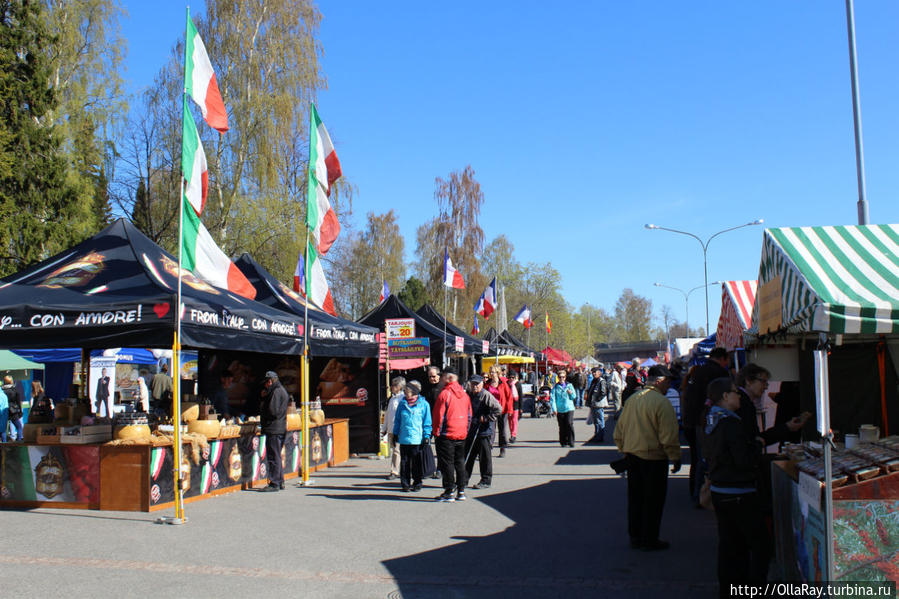 Рыбная ярмарка в Северной Карелии Йоэнсуу, Финляндия