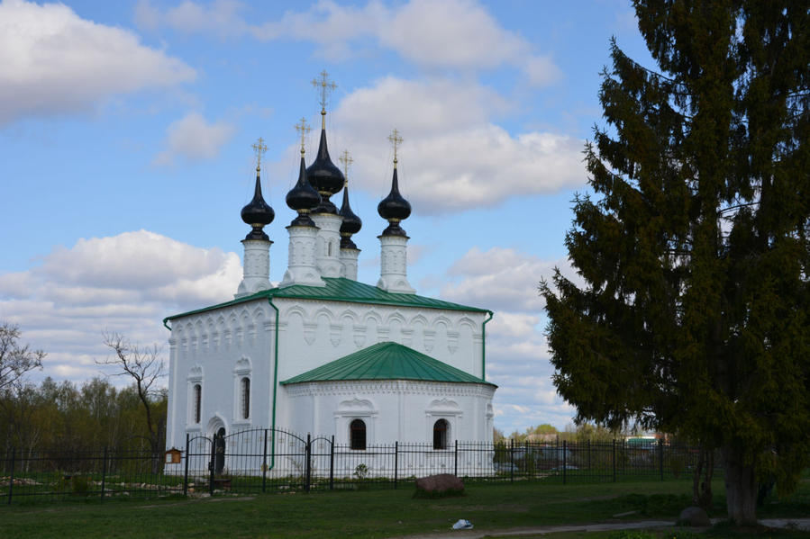 Суздаль. Посадские храмы