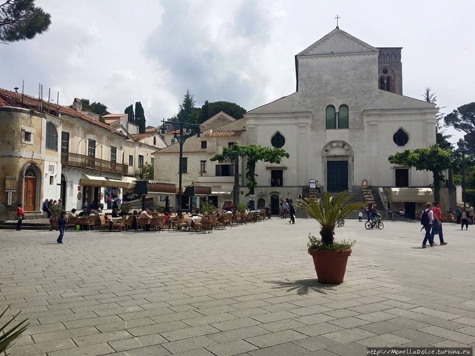 Ravello: villa Rufolo в августе Равелло, Италия