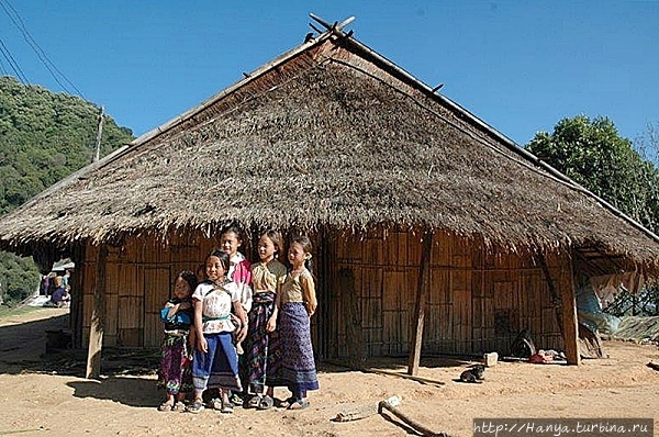 Деревня Бан Пханом. Фото из интернета Луанг-Прабанг, Лаос