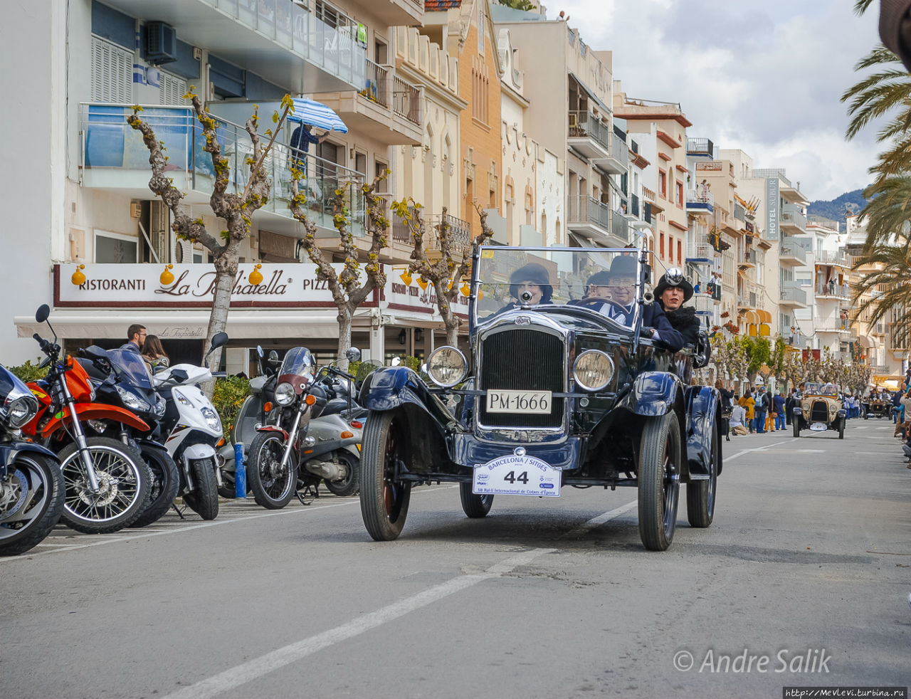 Международное ралли старинных автомобилей Барселона — Ситжес Ситжес, Испания