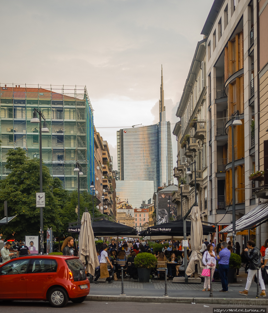 Вечерний Милан. Мегаполис Милан, Италия