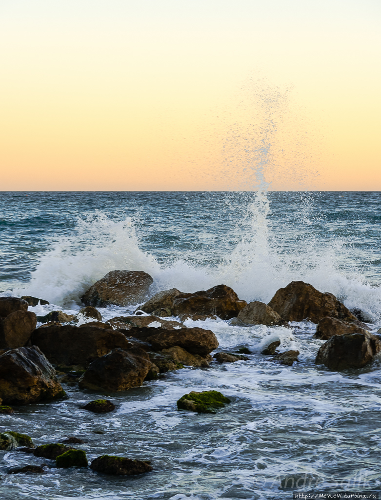 Средиземное на закате Ситжес, Испания