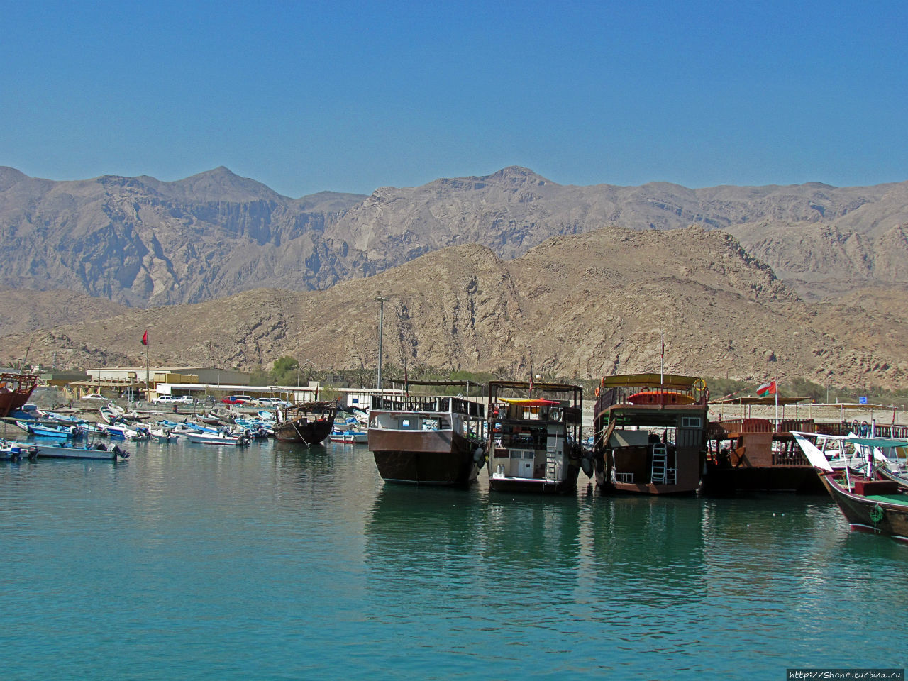 Дибба - ворота в регион оманских фьердов.