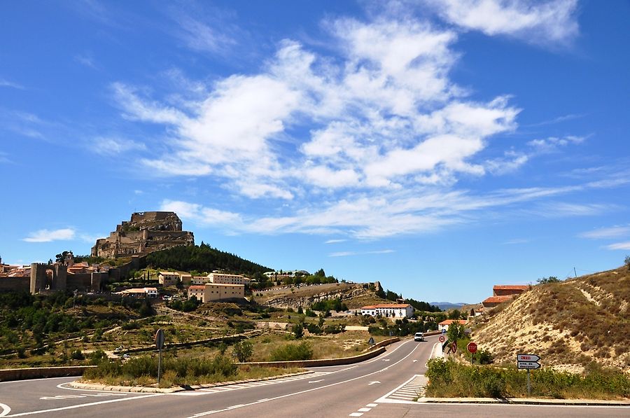 Крепость и небо Морелья, Испания