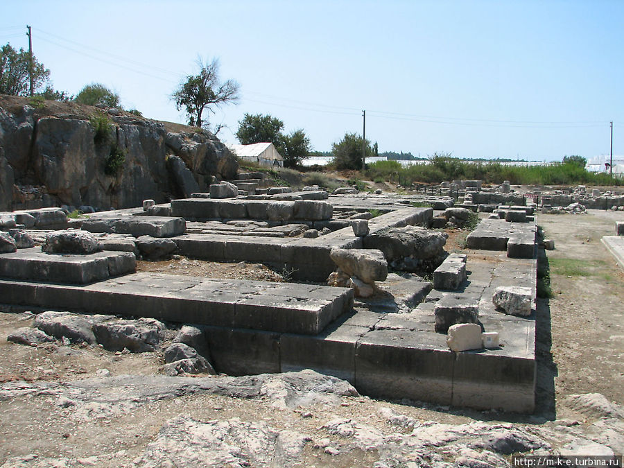 Храм Артемиды и Апполона Эгейский регион, Турция
