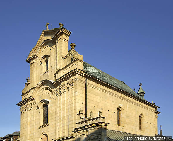 Костел Воздвижения Святого Креста Кросно, Польша