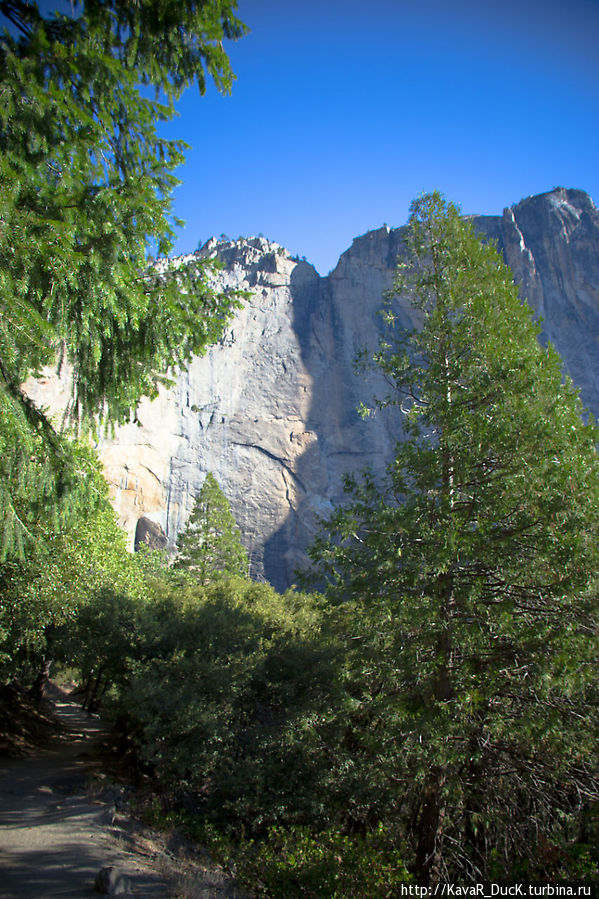 Не работающий водопад Йосемити Национальный Парк, CША
