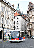Как и во всей Европе, в Праге много разных красивых транспортных средств. И это не удивительно в городе, который буквально круглый год осаждают туристы. Радует, что здесь даже сохранились трамваи...
*