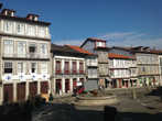 Старинные улицы средневекового города Гимарайнш.