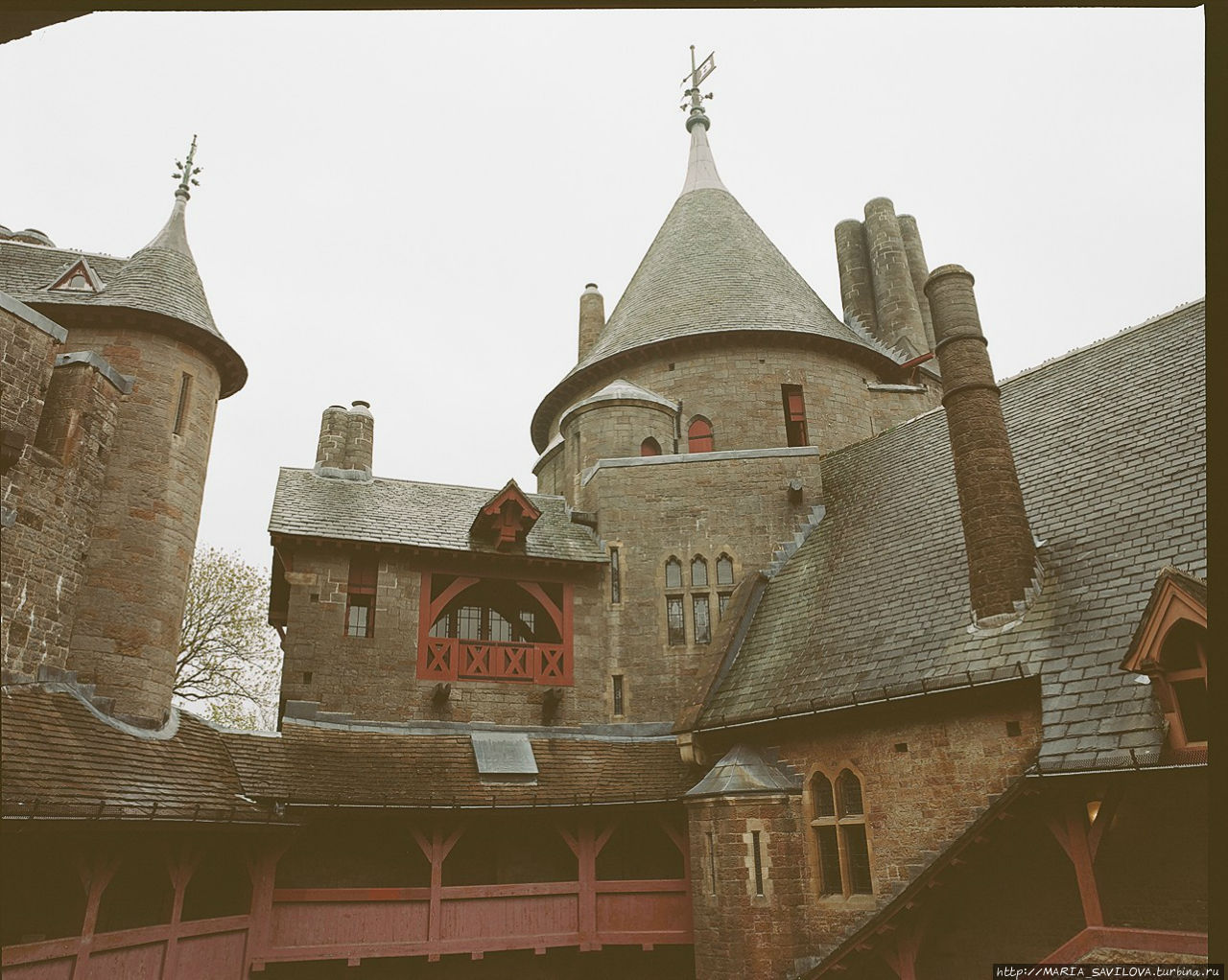 Красный замок Кардифф, Великобритания