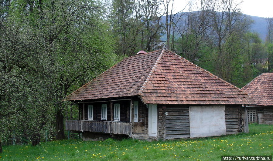 Этому дому больше ста лет Украина