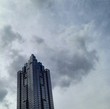 Вершина небоскрёба СанТраст Плаза (SunTrust Plaza), второго по величине в городе.