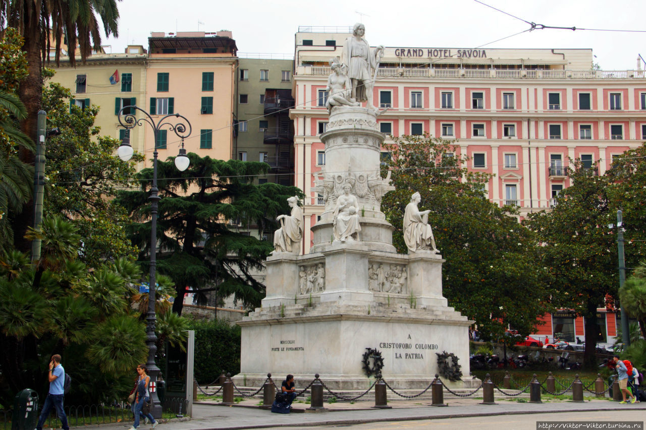 Памятник Христофору Колумбу в Генуе Генуя, Италия