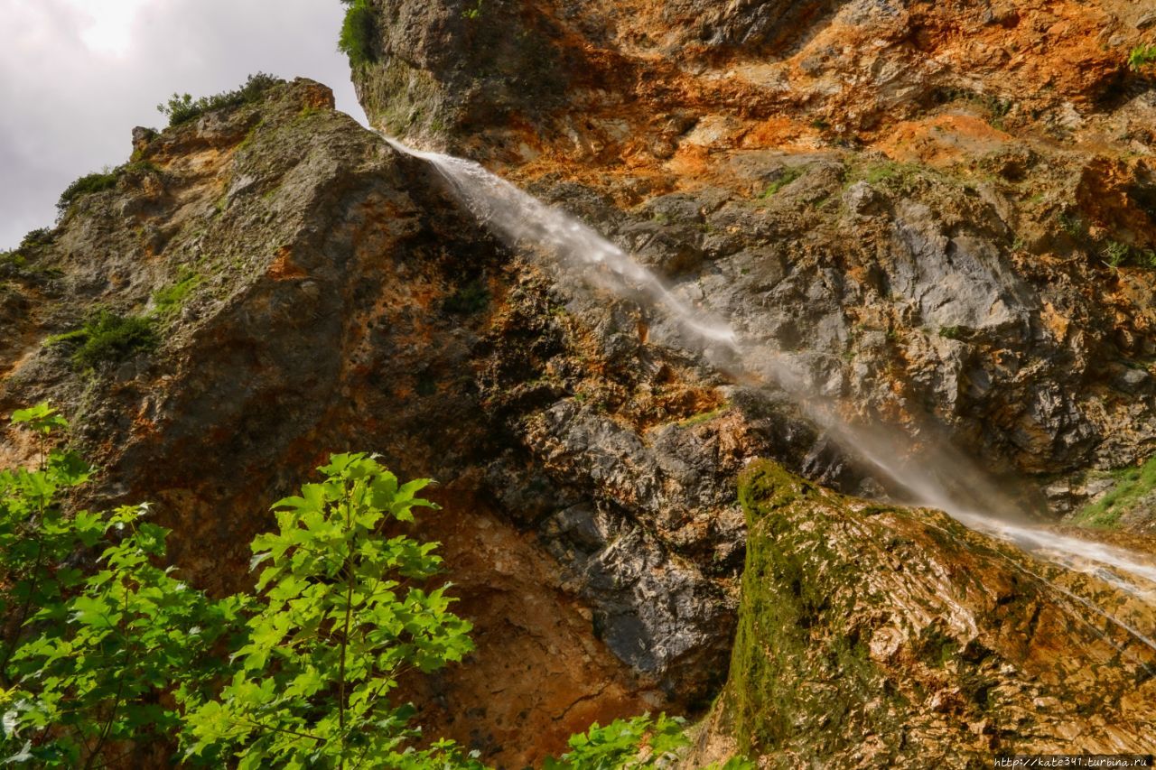 Логарская долина и автофейл в Любляне Юлийские Альпы, Словения