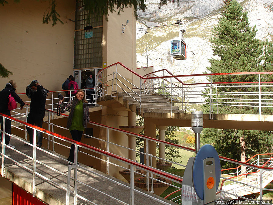 Вот таким чудным вагончикам предстояло доверить свою жизнь! ))