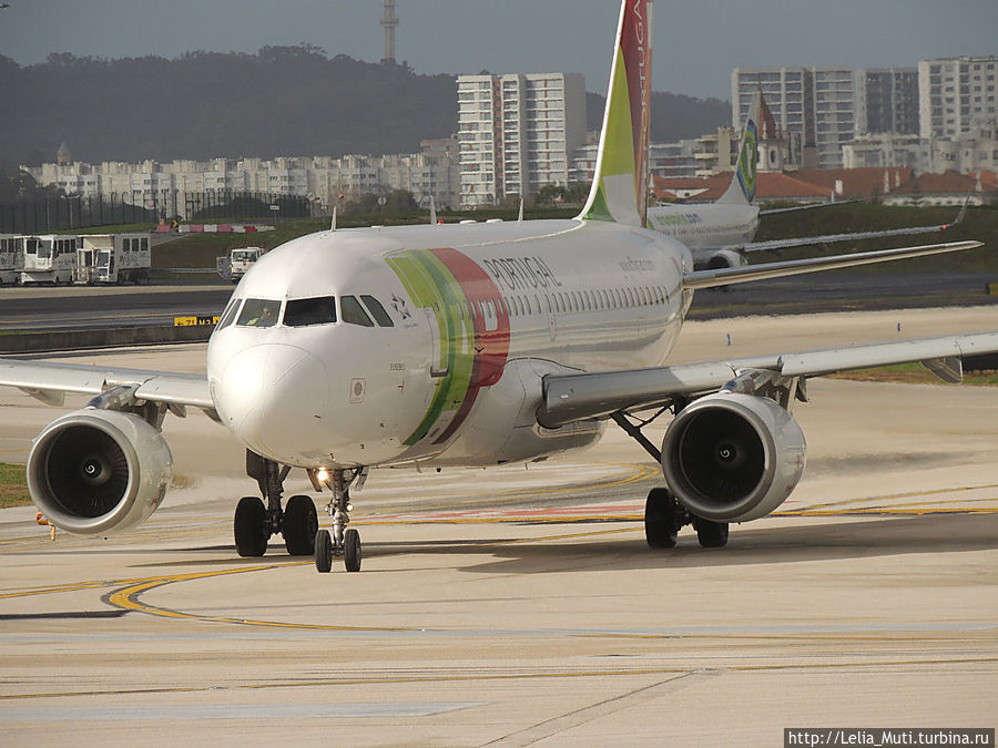 Первым делом самолеты....