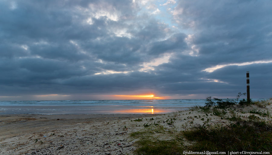 Рассвет на острове