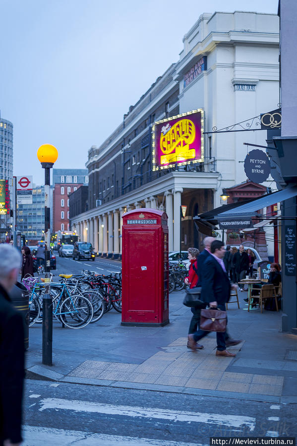 Синий час. CITY OF WESTMINSTER Лондон, Великобритания