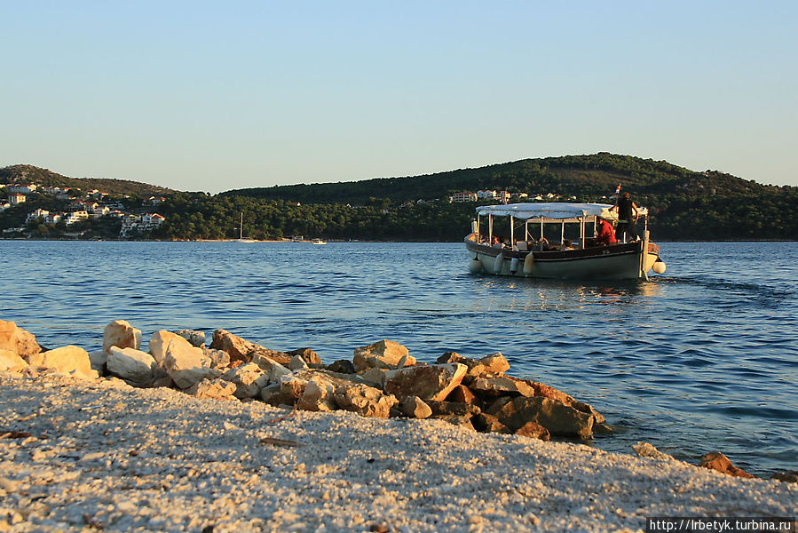 Только море и край прибоя Сегет-Доньи, Хорватия