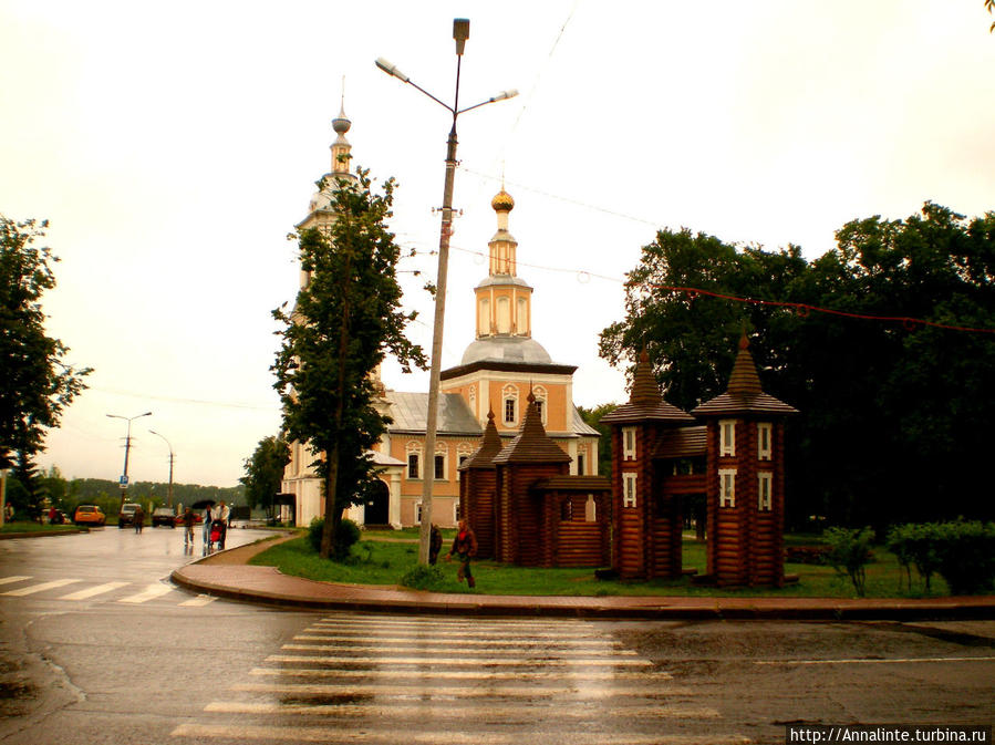 Старорусский колорит в акварели дождя Углич, Россия