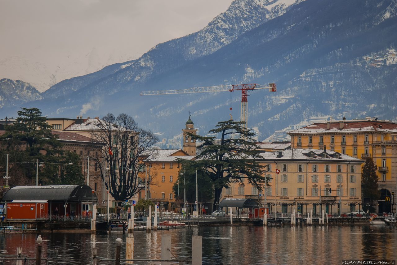 Набережная украшает любой город Лугано, Швейцария