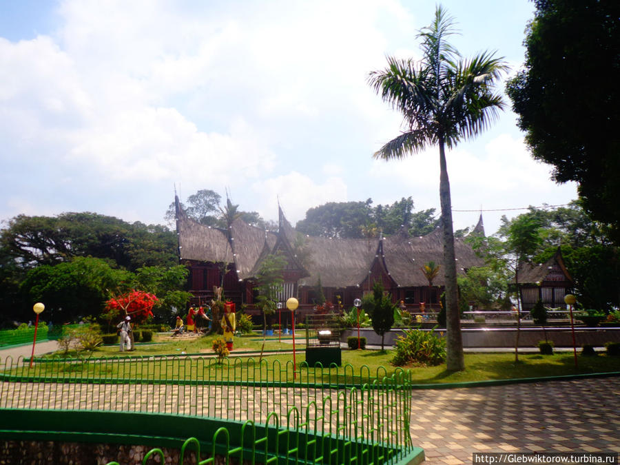 Музей быта Букиттинги, Индонезия