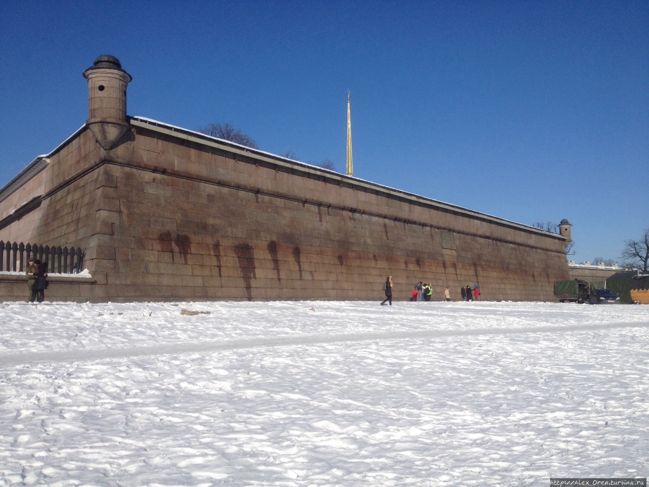 Яркий солнечный день Санкт-Петербург, Россия