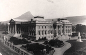 Фактически построенное здание Парламента в 1884 г. без купола. Из интернета